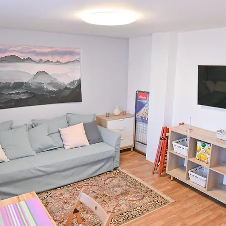 Comfortable 1-bedroom In - Close To Gondola By Flat Mаnаger Appartamento