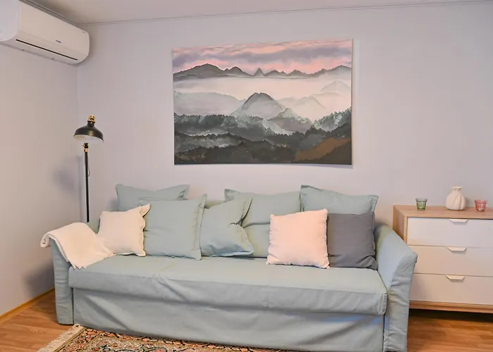 Comfortable 1-bedroom In - Close To Gondola By Flat Mаnаger 公寓